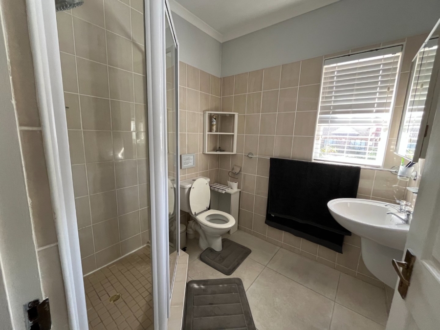 5 Bedroom Property for Sale in Hersham Western Cape